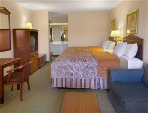 Inn Rodeway 2*